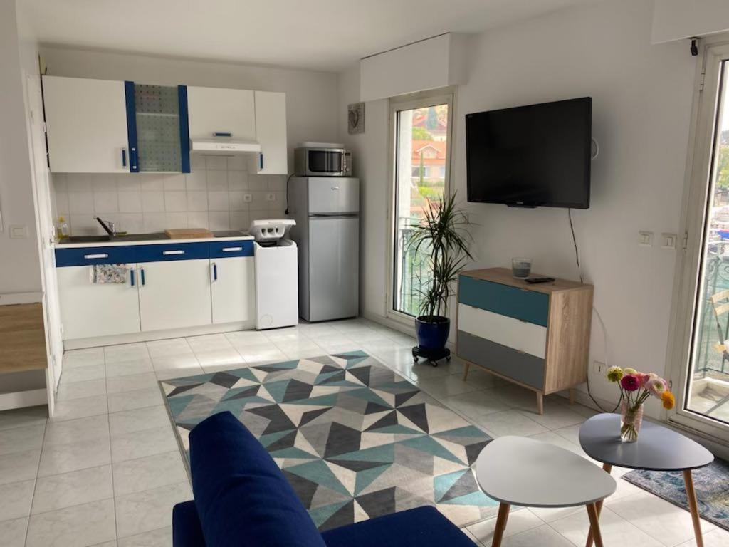 Appartement Studio Sanary Centre Екстериор снимка